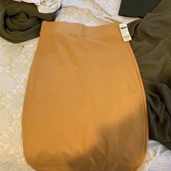 Clothes bundle - Picture 2 of 8